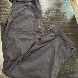 lululemon athletics women’s Charcoal Cargo Pants